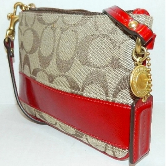 ☆Brand New☆Stunning COACH Classic 2008 Red Signature Stripe Clutch Wristlet☆ - Picture 2 of 16